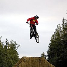 Hoppar lite :). Photo: Mickael. Rider: Robin pikkarainen.