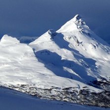 This beutiful peak called Drangen is an impressive. Photo: Olav Solberg.