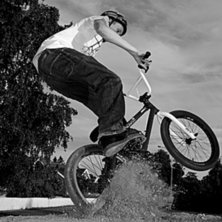 Black and white,. Photo: Simon Lindberg. Rider: Joar Lundberg.