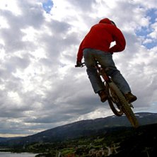 Photo: Johan Lantz. Rider: Tobias Linde.