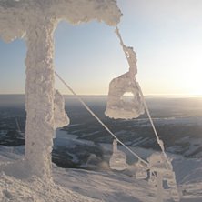 Ett av de f&ouml;rsta bes&ouml;ken p&aring; toppen f&ouml;r s&auml;song. Photo: Hampus Persson.