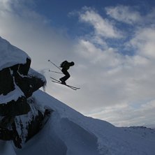 Seth hoppar ut fr&aring;n &amp;quot;Gruvan&amp;quot;, s. Photo: Johan Pettersson. Rider: Set Gustavsson.