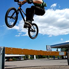 Man tager vad man haver! . Photo: Simon Lindberg. Rider: Henrik Westlund.