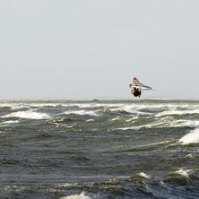 Stenh&aring;rd vind under tv&aring; dagar byggde upp fina v�. Photo: Martin P&aring;lsson. Rider: ok&auml;nd.