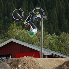 LinconLoop i hippen.. Photo: gustav arthursson. Rider: Andreas &amp;quot;Frolle&amp;quot; Sj&ouml;beck.
