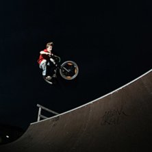 Emil k&ouml;r n&aring;gra air&acute;s  sent p&aring; natten.. Photo: Anton &Ouml;stlund. Rider: Emil Gybo.