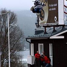 Jimmy l&auml;gger en galen SSG h&ouml;gt &ouml;ver &Aring;res Torg . Photo: Benjamin Johansson. Rider: Jimmy &amp;quot; Slimmy&amp;quot; Fors.