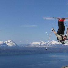 Ut mot Ofotfjorden i Narvik.. Photo: Jan-Arne Pettersen. Rider: P&aring;l-Eirik Pedersen.