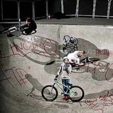 Kul kv&auml;ll i actionpark :). Photo: Erik Carlsen . Rider: Anton W&auml;ngberg,Johan Nilsson och ?.