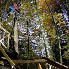 En dag p&aring; Death track. Photo: Oskar Enander. Rider: Patrik Leidstedt.