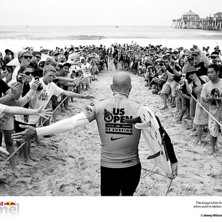 Photo: Jimmy Wilson. Rider: Kelly Slater.