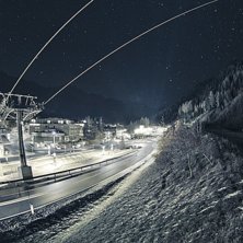 Sn&ouml;rapport fr&aring;n &Ouml;sterrike:/ Gr&ouml;nt i natten.. Photo: Marcus R&ouml;nne. Rider: http://www.marcusronne.com.