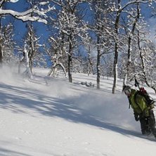 fin dag memycke sn&ouml; ovanf&ouml;r klippen norr om hema. Photo: malin sundell. Rider: johan henriksson.