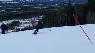 Cameraman crashes!! Cameraman crashes!!
